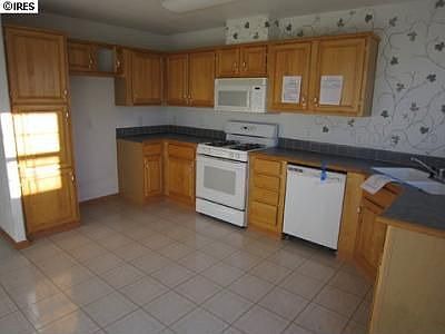 3rd image of 776 Prairie Ave