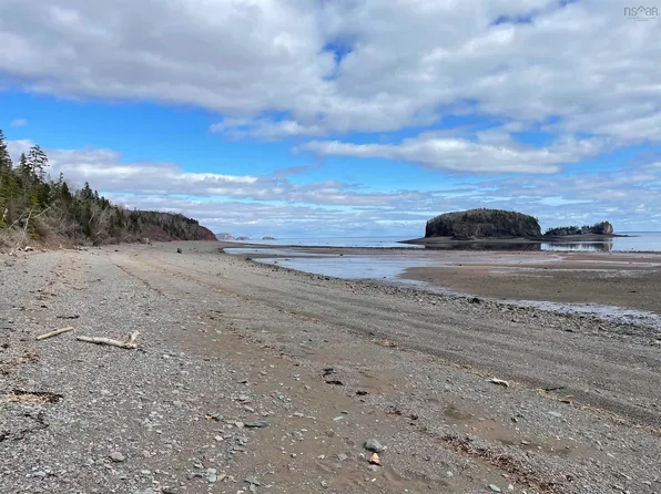 4 Two Island Rd #89, Five Islands, NS B0M 1S0