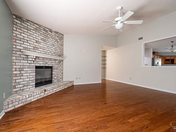 4th image of 5160 Trenton Dr