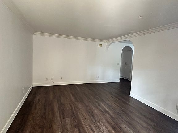 4th image of 4655 Ohio St Unit 8