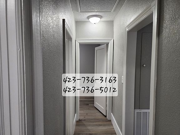 4th image of 1521 Country Club Dr