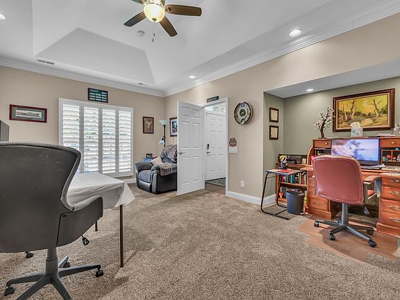 4th image of 295 Turnberry Cir
