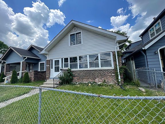 3rd image of 2836 Indianapolis Ave