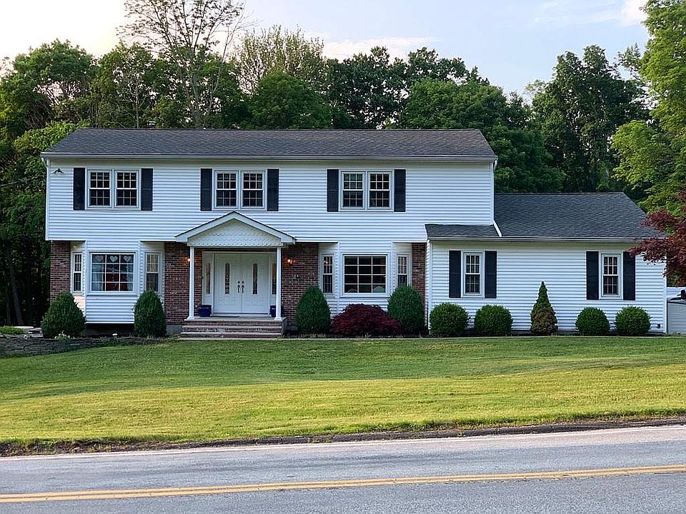 1st image of 828 Bradley Pkwy