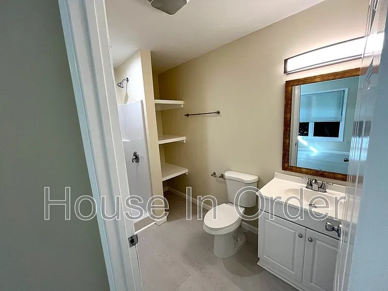 307 8th Ave E #203 — Photo 7