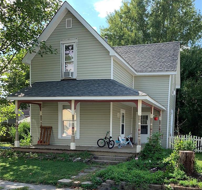 1st image of 927 N Woodward St