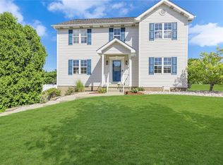 111 McCracken Dr, Monaca, PA 15061