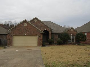 125 Orleans Dr, Maumelle, AR 72113