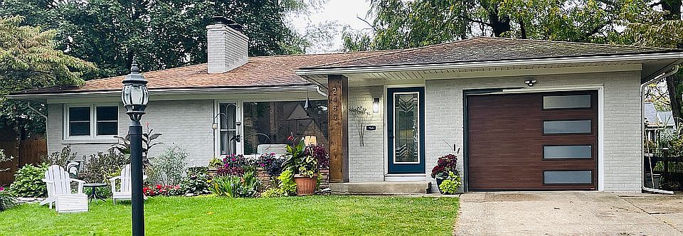 1st image of 2480 Sinclair Ave NE