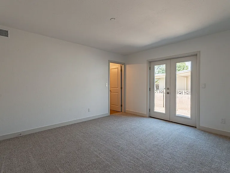 102 E Santa Cruz Dr — Photo 23