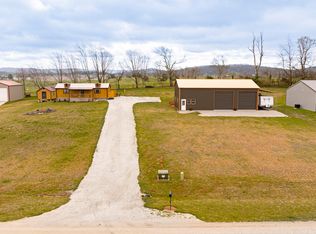225 Lighthouse Dr, Monticello, KY 42633