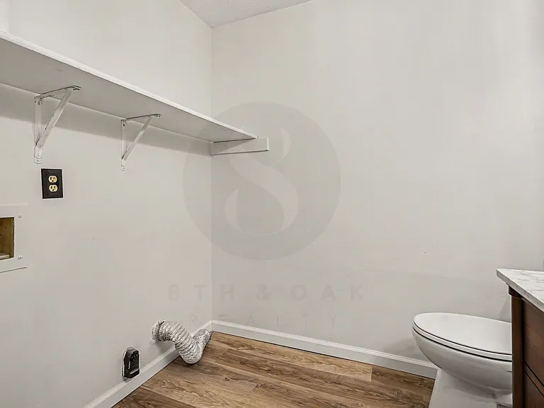 3237 Highpoint Ct — Photo 9