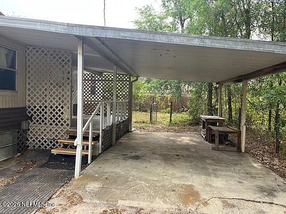3rd image of 212 DAWN Avenue