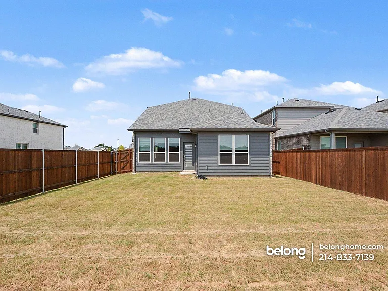 905 Sicily Blvd — Photo 22