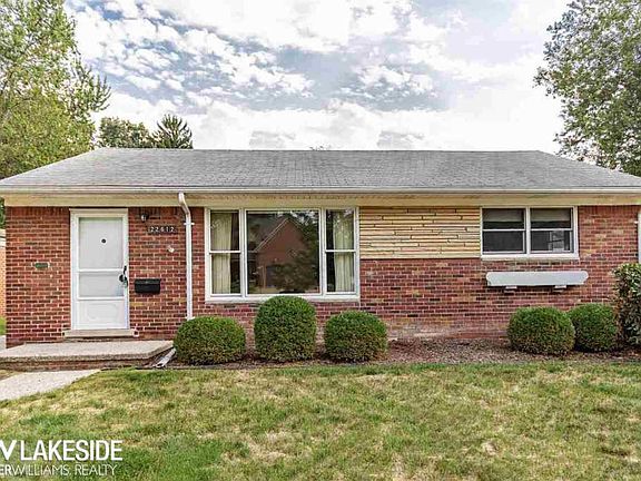 2nd image of 22612 Violet St