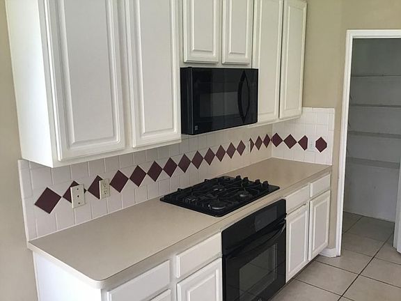 5th image of 1818 Crestview Ct