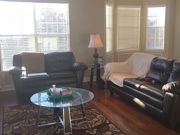 4th image of 4209 NE Meadow Creek Cir APT 212