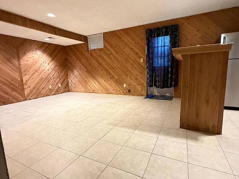 4621 Langston Dr — Photo 17