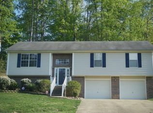 10412 Hunter Trace Dr, Soddy Daisy, TN 37379