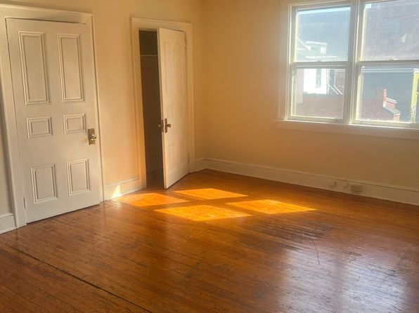 230 N Duke St APT 2