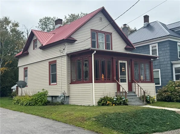 22 E Spofford Ave, Dolgeville, NY 13329