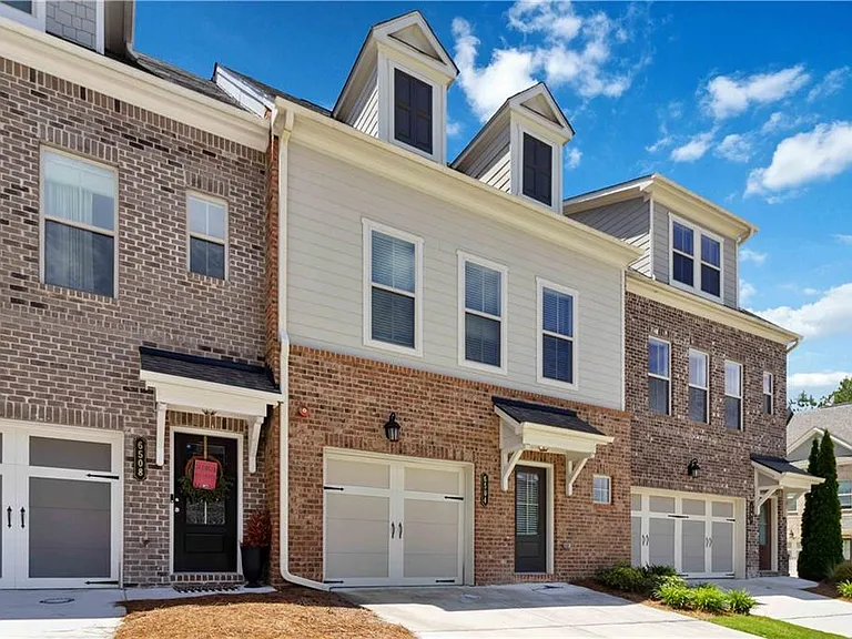 6504 Brooklake Ct — Photo 2