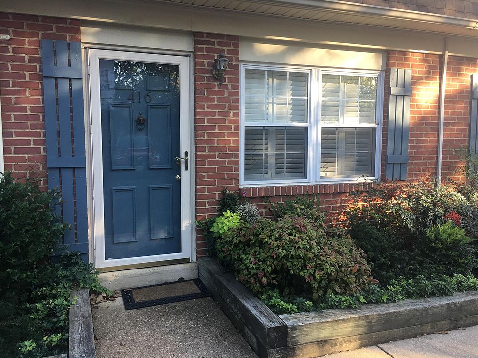1st image of 416 Hammond Pl