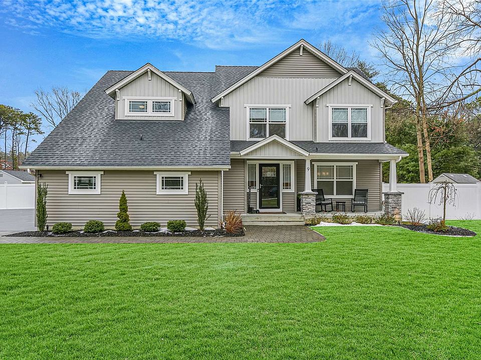 1st image of 9 Helme Ave