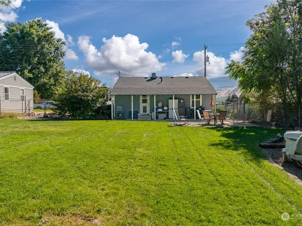 271 Leslie Way, East Wenatchee, WA 98802