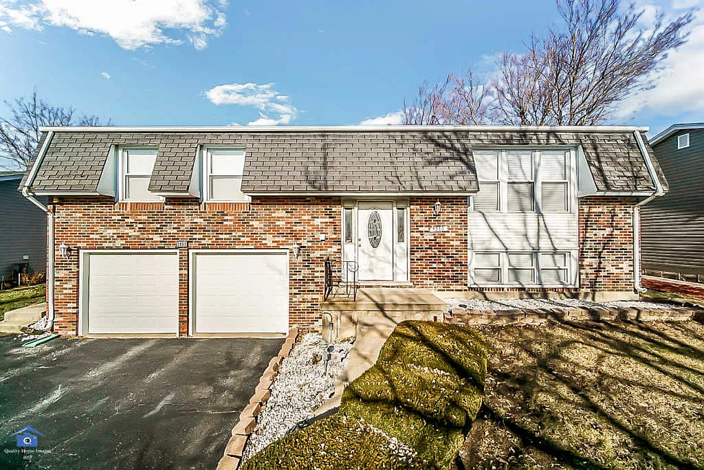 3880 178th Pl photo 1