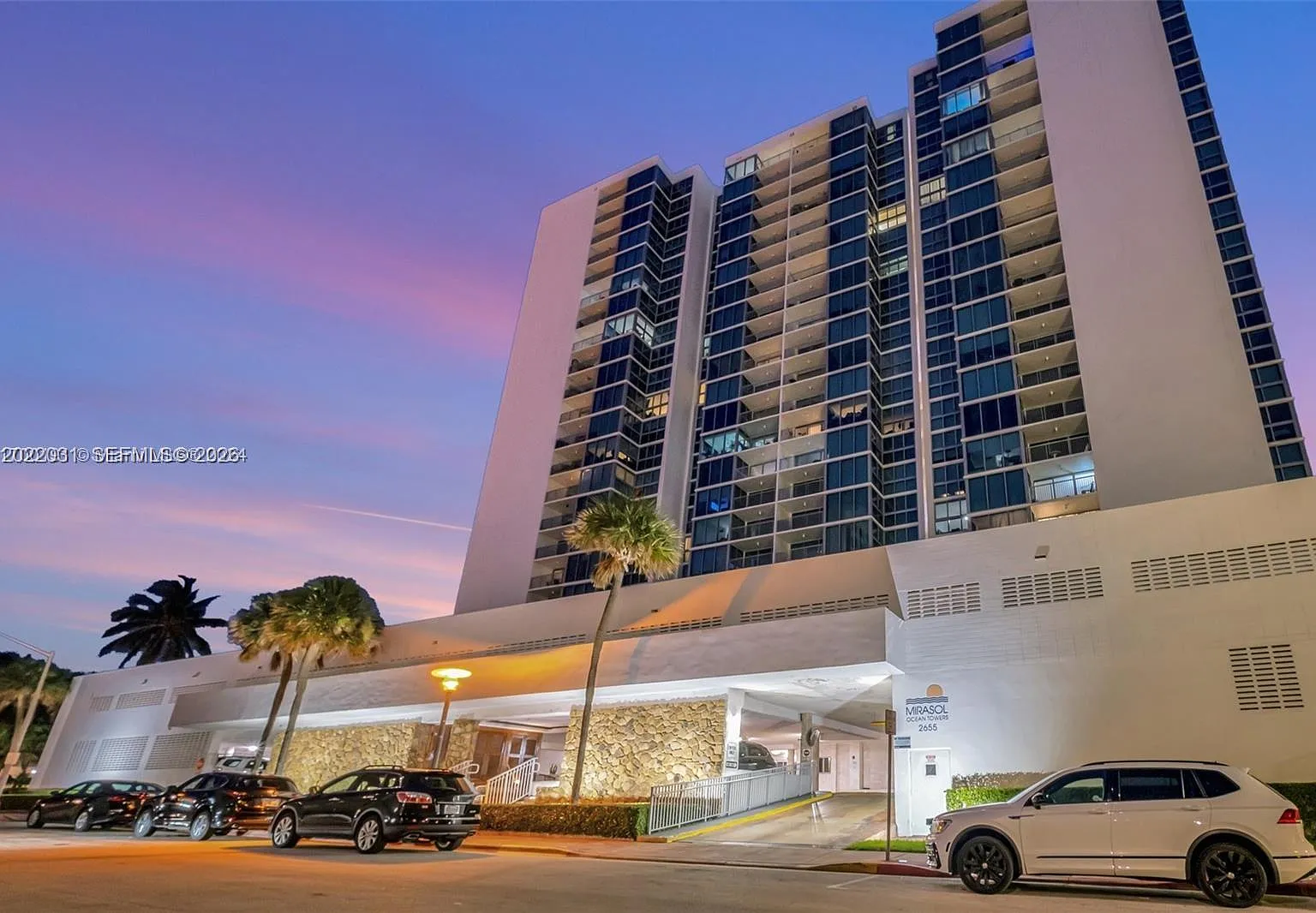 Mirasol Ocean Towers Cond — Photo 3