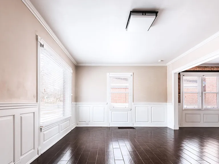 1620 E Downington Ave — Photo 3