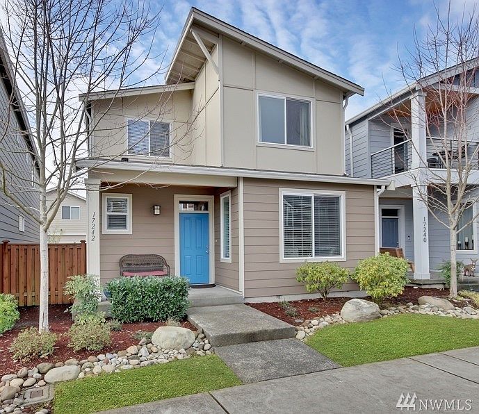 1st image of 17242 117th Ave E