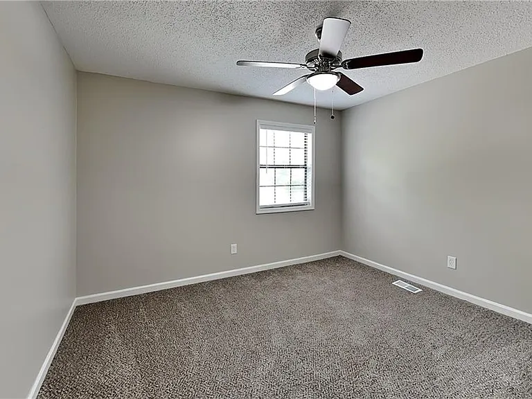 4031 Oak Stone Dr — Photo 14