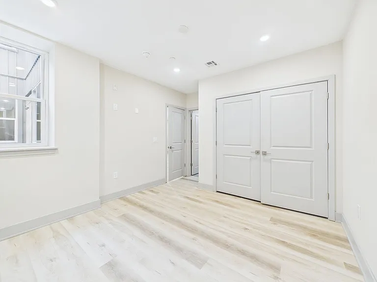 2nd Street Lofts -Newly Constructed Modern Apartments — Photo 9