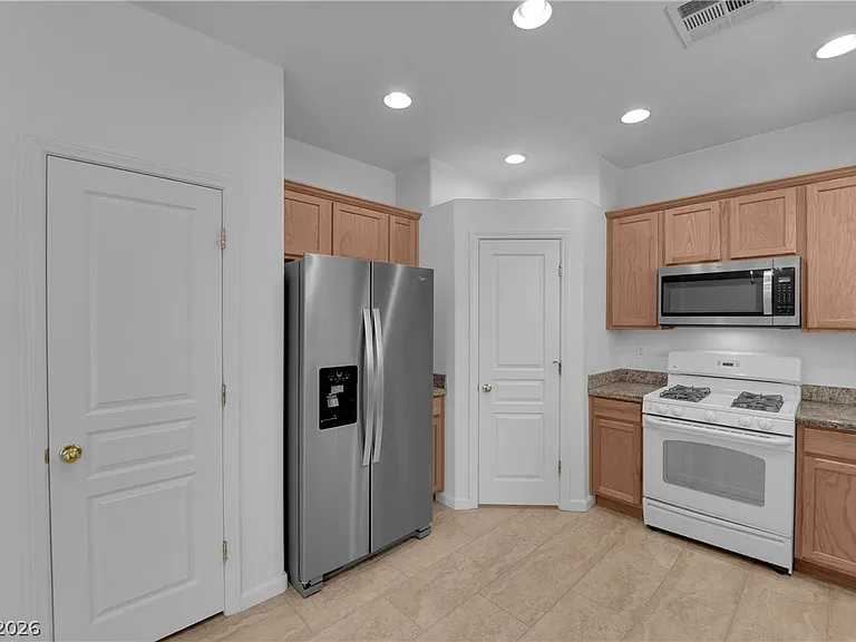 8779 Salvestrin Point Ave — Photo 12