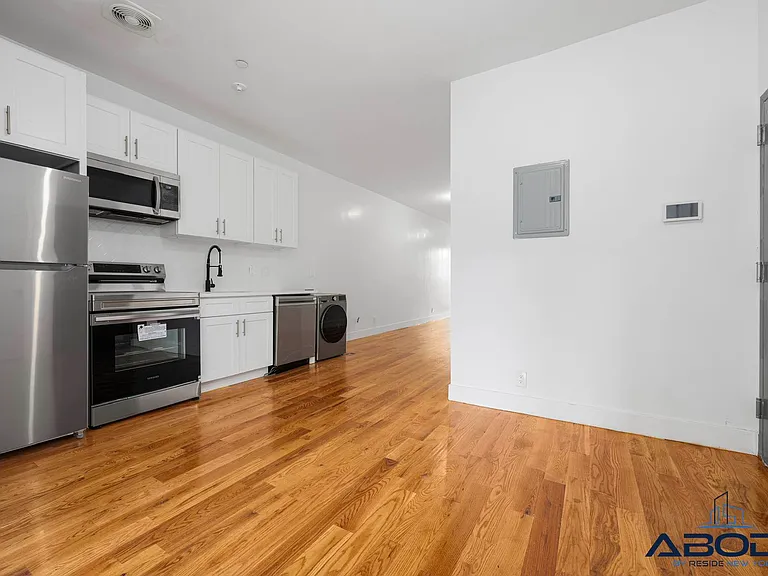 1012 Gates Ave #5C — Photo 8