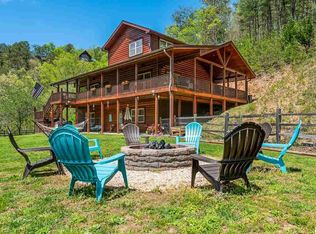 1157 Eagle Pointe Way, Pigeon Forge, TN 37863