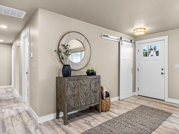 5th image of 21178 SE Golden Market Ln