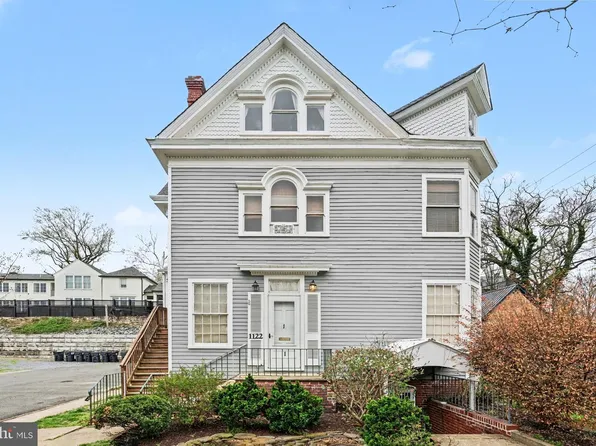 1122 Caroline St, Fredericksburg, VA 22401