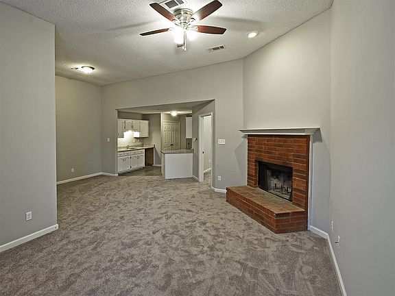 4th image of 5516 Emerald Hills Dr