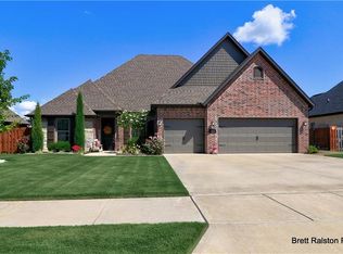 790 Via Firenze Ave, Springdale, AR 72762