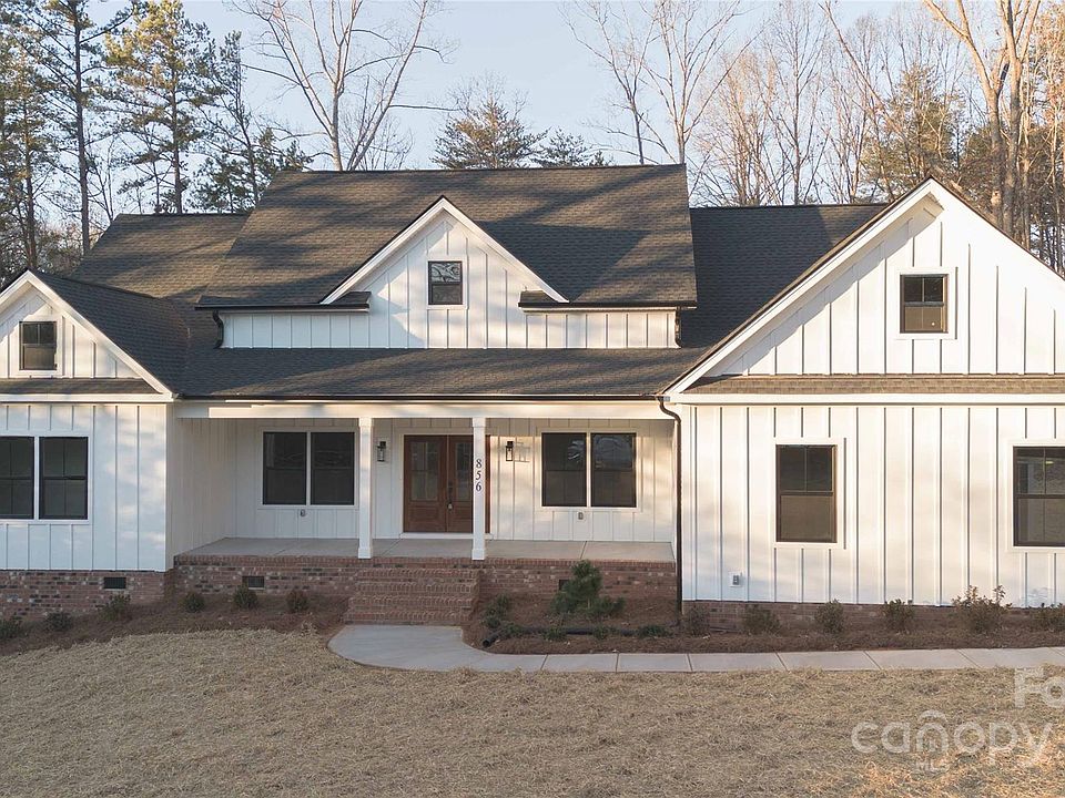 1st image of 5024 Carolina North Dr #26