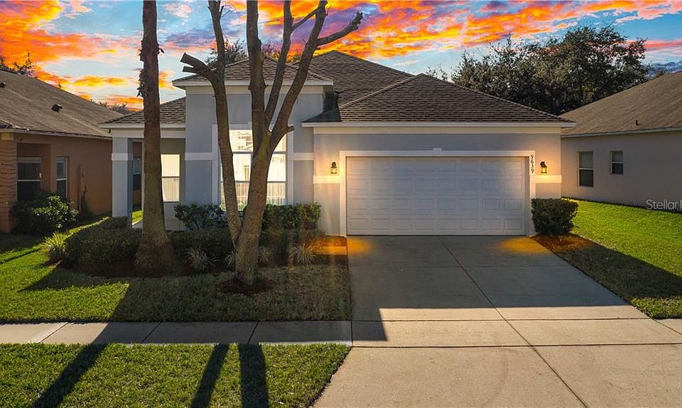 1st image of 9639 Heron Pointe Dr
