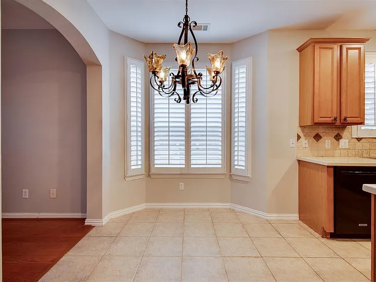 2212 Bayou Ct — Photo 12