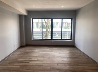 17 Division St S #2B, New Rochelle, NY 10805