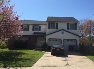 111 Old Colony Ln, Marlton, NJ 08053