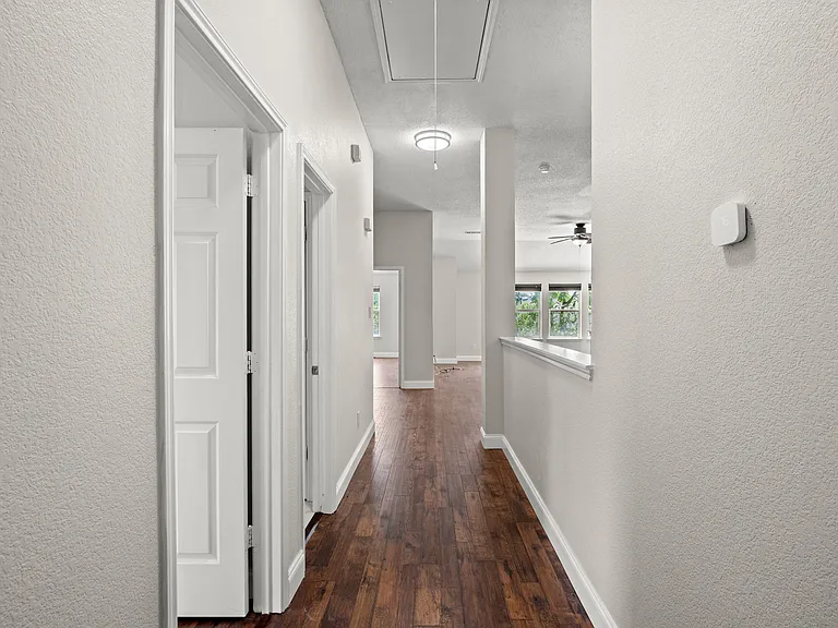 2318 Hillgrove Ct — Photo 41