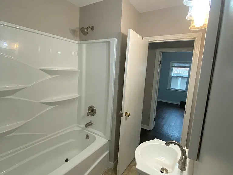 2339 S Cleveland Ave — Photo 9