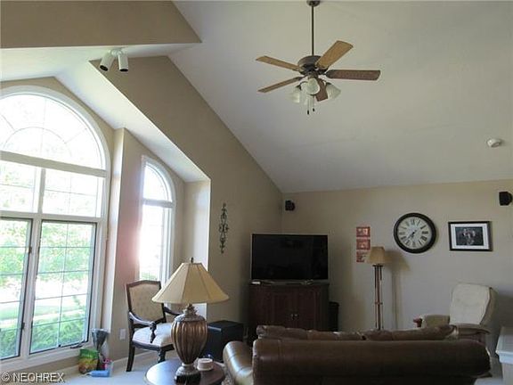 3rd image of 4648 Deer Creek Dr